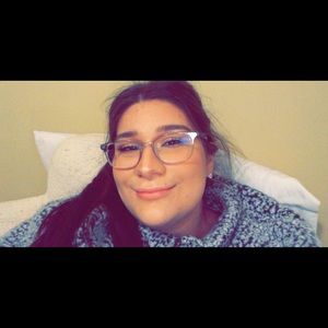 Meet your Posher, Alexandra